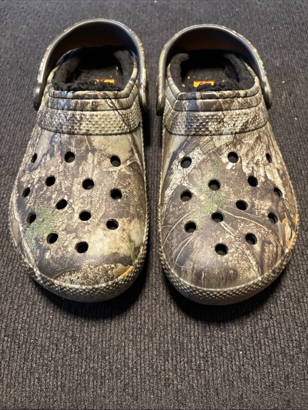 CROCS Kids Realtree Camo Classic Clog in Brown/Green
